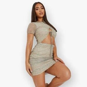 NWT missguided plus mesh keyhole ruched mini dress zebra size 22